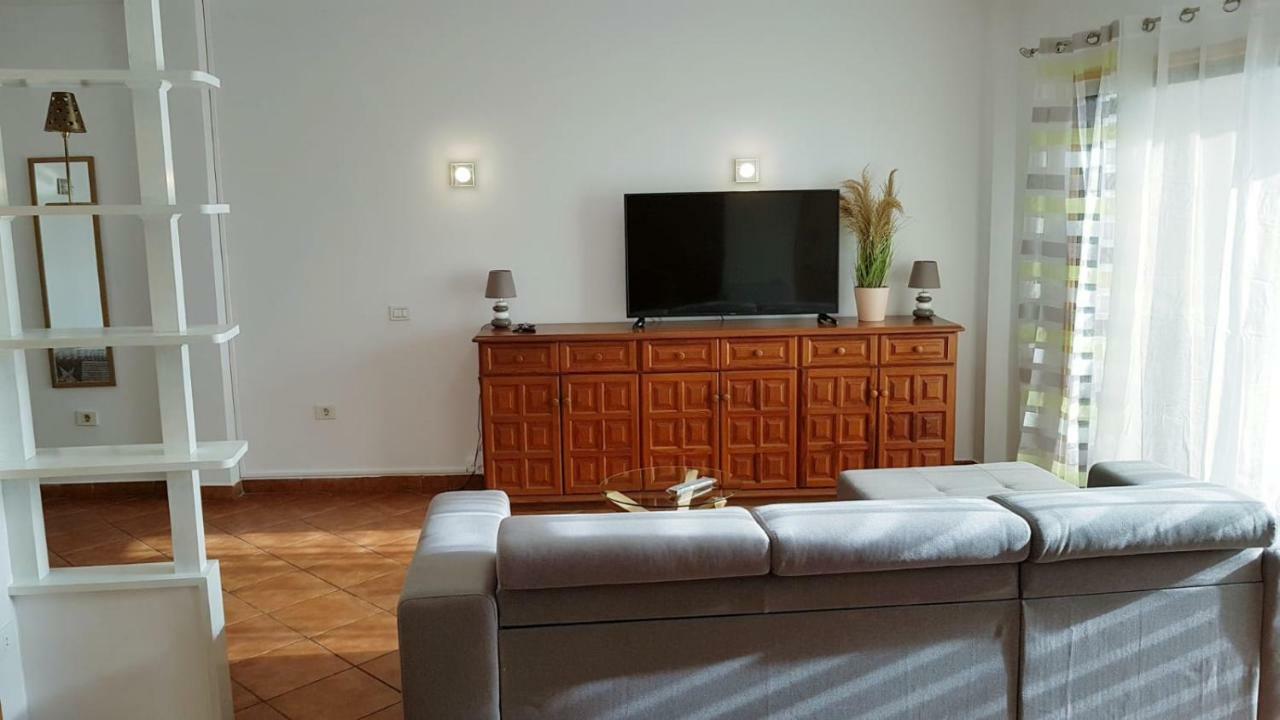 Apartamento Amplio Y Tranquilo Con Vistas Los Realejos Exterior foto
